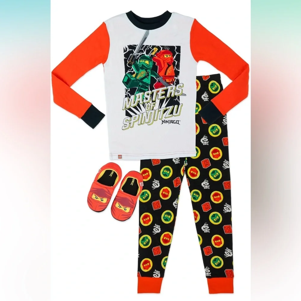 LEGO Ninjago Boys 2 Piece Cotton Pajamas with Slippers Size 6 NWT - Picture 1 of 8